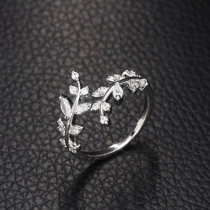 WREATH RING